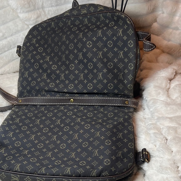 🎒 Louis Vuitton vintage Abbesses Messenger — Distressed - Picture 6 of 12